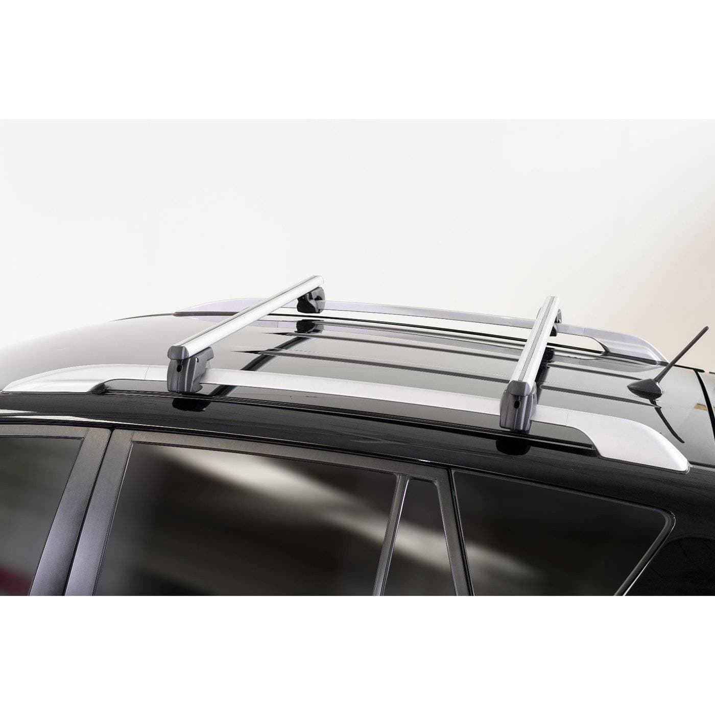 Strešný nosič Menabo Sherman Silver Ford Mondeo Kombi MK3 (2001–2006) — Klasické lyžiny